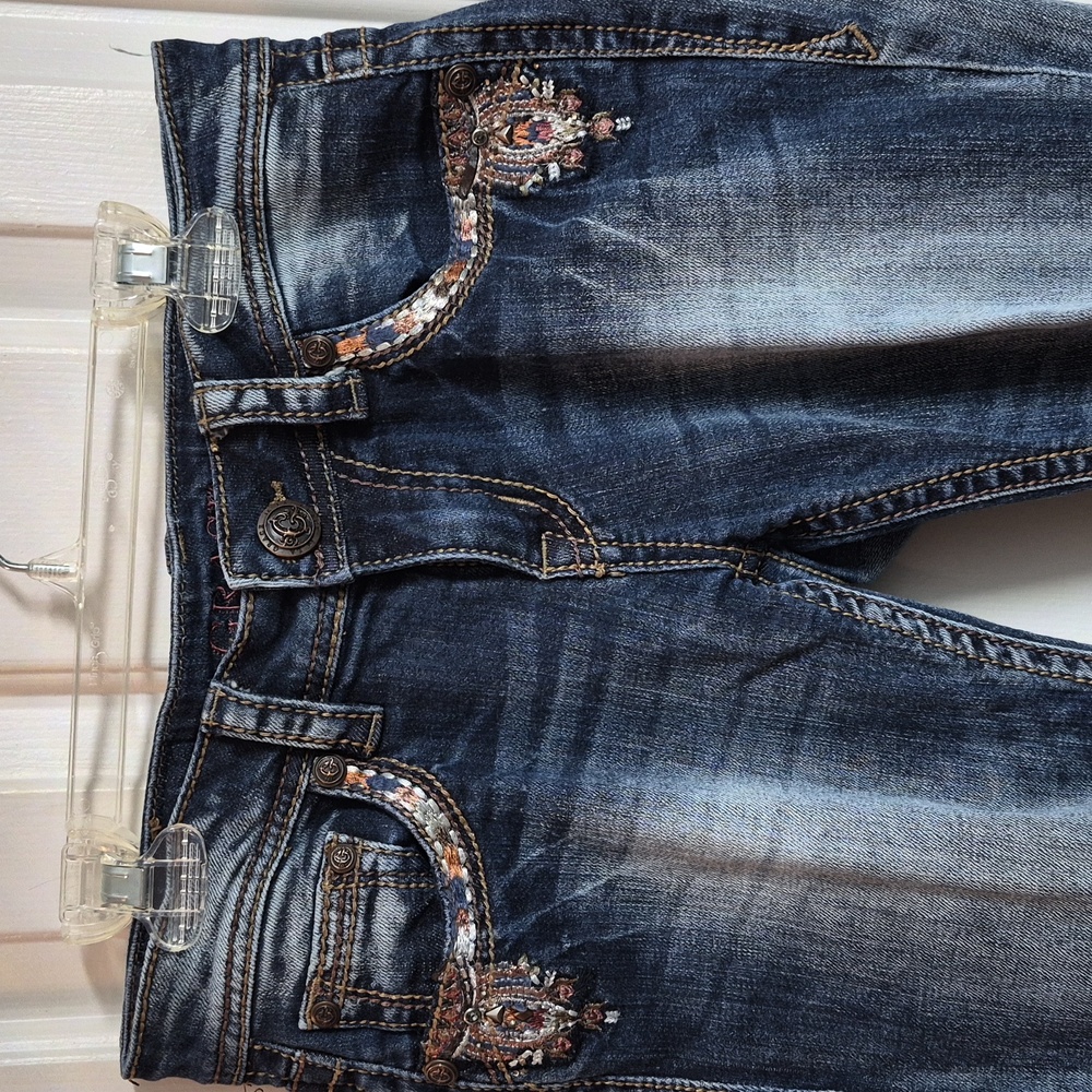 Grace Blue Jeans with Intricate Embellishments - Picture 5 of 11
